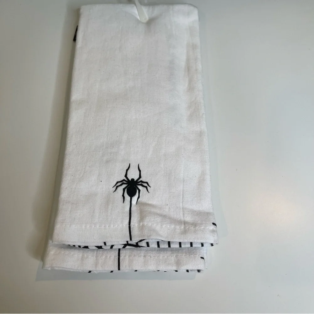 Halloween dish towels nwt